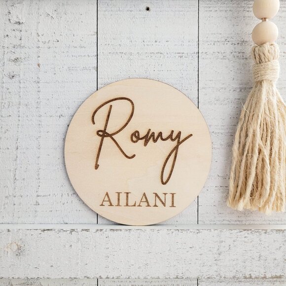 Personalized Baby Name Announcement, Engraved Wood Plaque, Photo Prop - Picture 4 of 5